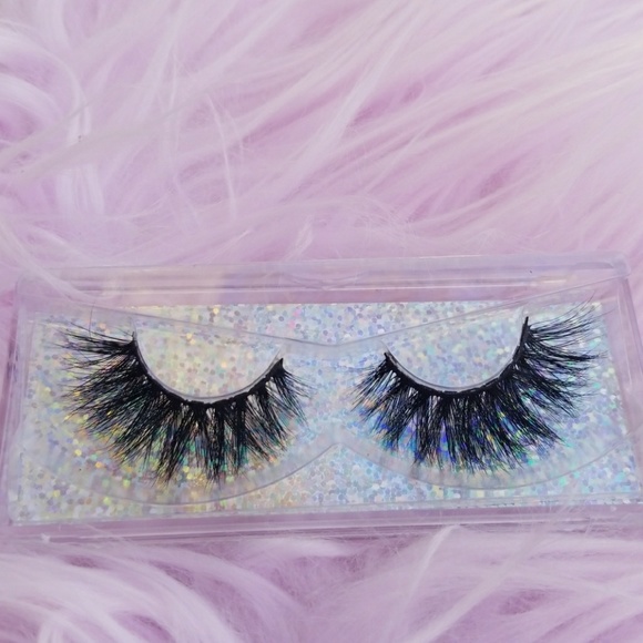 BRAND NEW UNWORN 3D MINK LASHES - Picture 4 of 4
